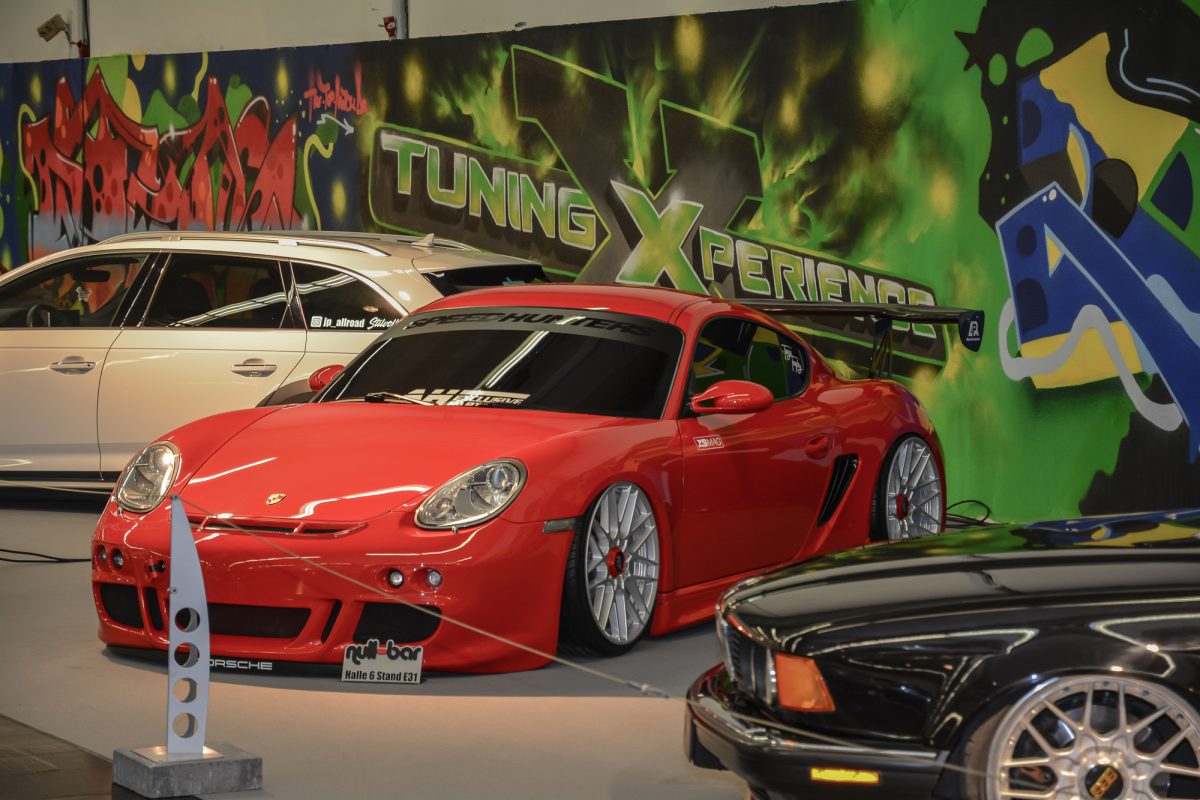 Roter Porsche auf der TuningXperience, Essen Motor Show 2018